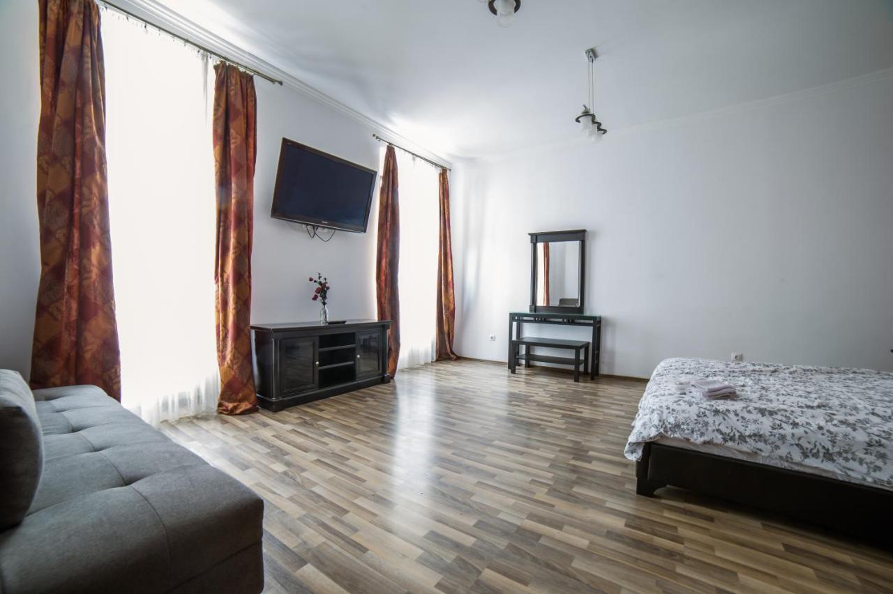 Central Studio Bnb ブラショフ エクステリア 写真